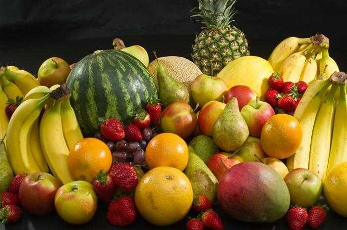 تناول الفاكهة الطازجة يوميًا يخفض خطر الإصابة بمرض السكر بنسبة 12٪