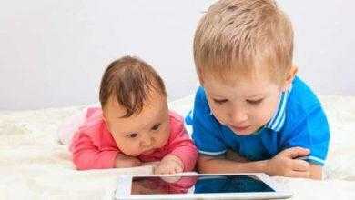 دراسة: أطفال شاشات اللمس ينامون أقل من أقرانهم