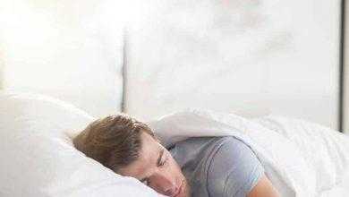 النوم لأكثر من 9 ساعات يوميًا يضاعف خطر الإصابة بالزهايمر