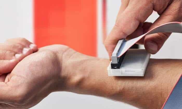 جهاز محمول لتشخيص سرطان الجلد يفوز بجائزة دولية جهاز محمول لتشخيص سرطان الجلد يفوز بجائزة دولية