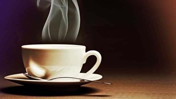 كوب دافئ من الشاي يوميا يحميك من الإصابة بأحد أمراض العين الخطيرة