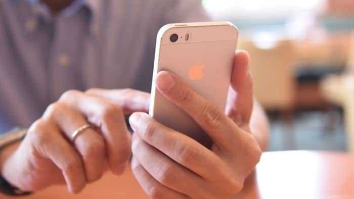 دراسة أمريكية تربط بين استخدام الهواتف المحمولة وحدوث الأورام