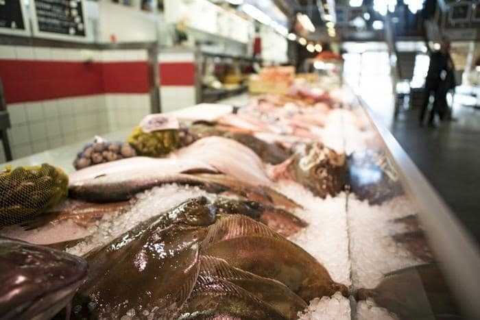 تناول المزيد من الأسماك قد يمنع الإصابة بمرض باركنسون