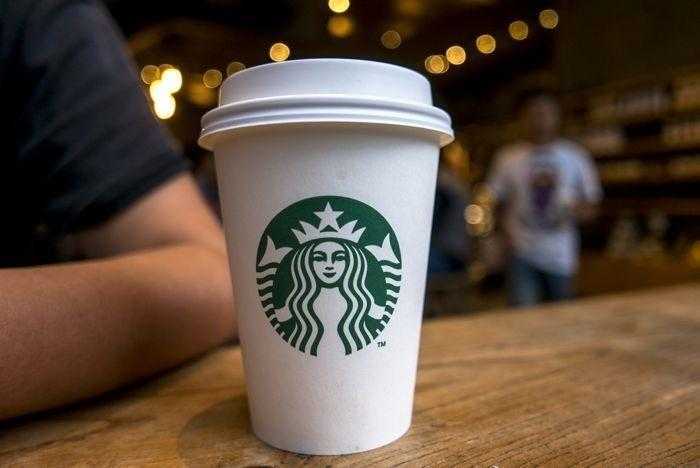 حكم قضائي بإلزام شركات القهوة بإرفاق ملصق يحذر من الإصابة بالسرطان مع منتجاتها حكم قضائي بإلزام شركات القهوة بإرفاق ملصق يحذر من الإصابة بالسرطان مع منتجاتها
