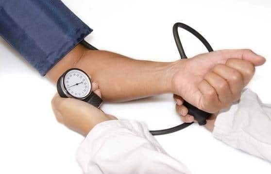 هل السبيرونولاكتون أم الكلونيدين يُعد خيارًا أفضل كعلاج رابع لعلاج حالات ارتفاع ضغط الدم المقاوم Resistant Hypertension