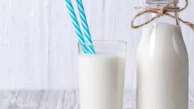 دراسة: شرب الحليب كامل الدسم يمكن أن يحمي من السكتات الدماغية