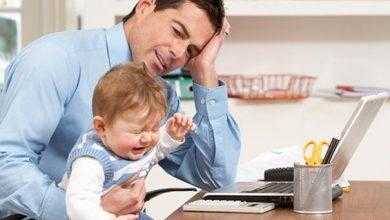 دراسة: الرجال يعانون أيضًا من اكتئاب ما بعد الولادة