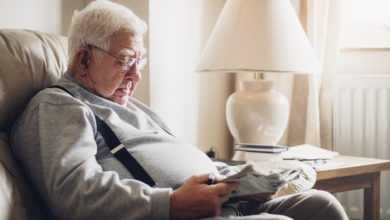 لماذا يكتسب الناس وزنًا أكثر كلما تقدم بهم السن ؟