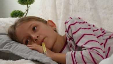 الأطفال يخضعون سنويًا لعمليات استئصال اللوزتين