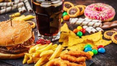 الوجبات السريعة غير الصحية تهدد حياة الإنسان