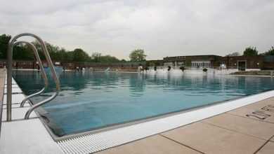 السباحة في المياه الباردة