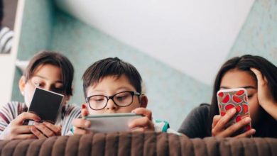 استخدام الأجهزة الرقمية لتهدئة الصغار