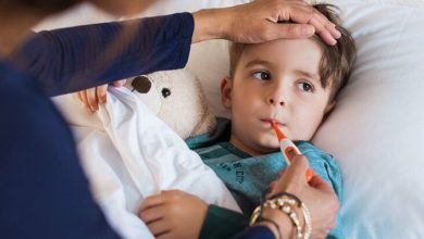 استخدام الكحول لخفض الحرارة